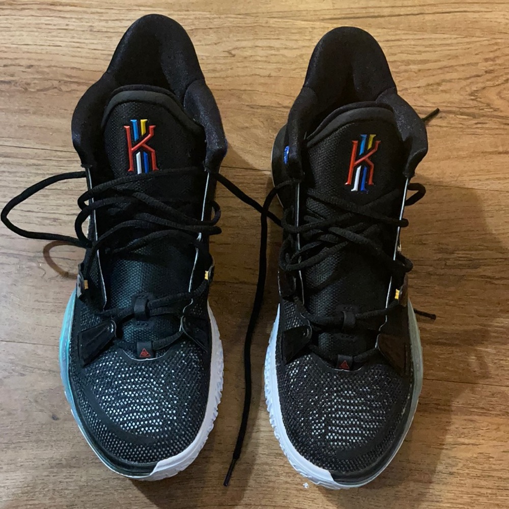 Kyrie 7